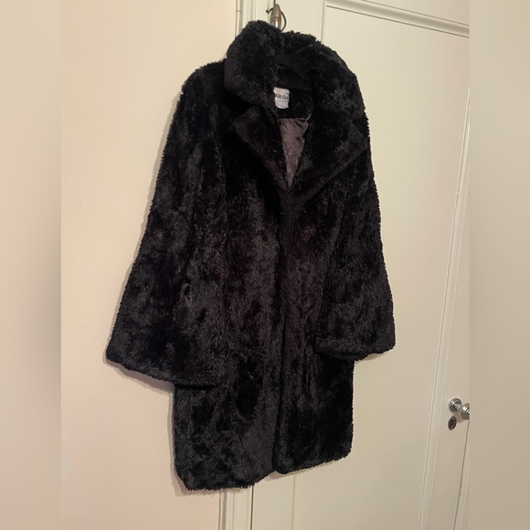I.AM.GIA Blair Faux Fur Black Coat - Picture 6 of 10